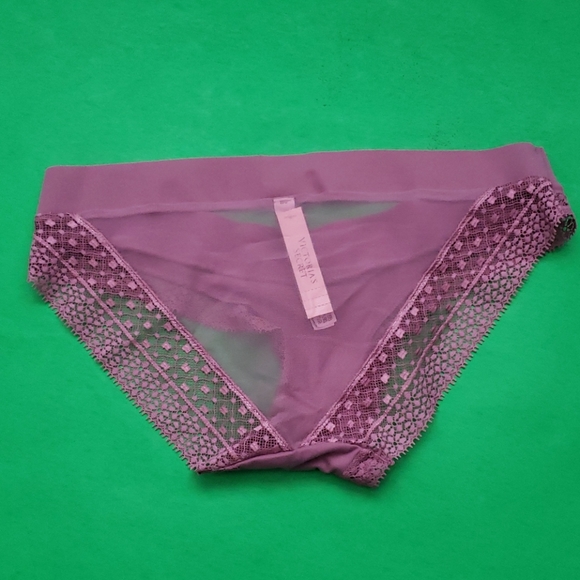 Victoria's Secret Lace Cheeky - Picture 2 of 5